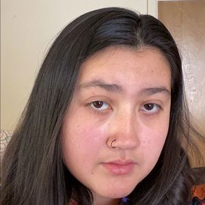 Meet your Posher, Amalia